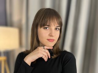 CwenGeorge's Live free content Profile Image